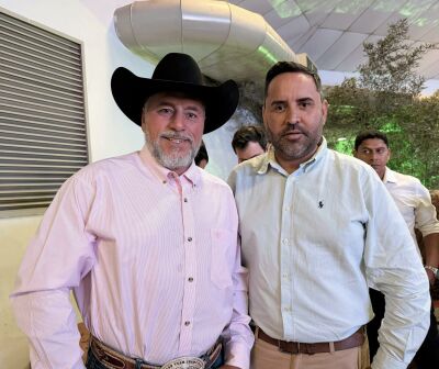 Imagem da notícia Prefeito Weliton Guimarães participa da eleição da Nelore-MS ao lado do tricampeão mundial Adriano Moraes